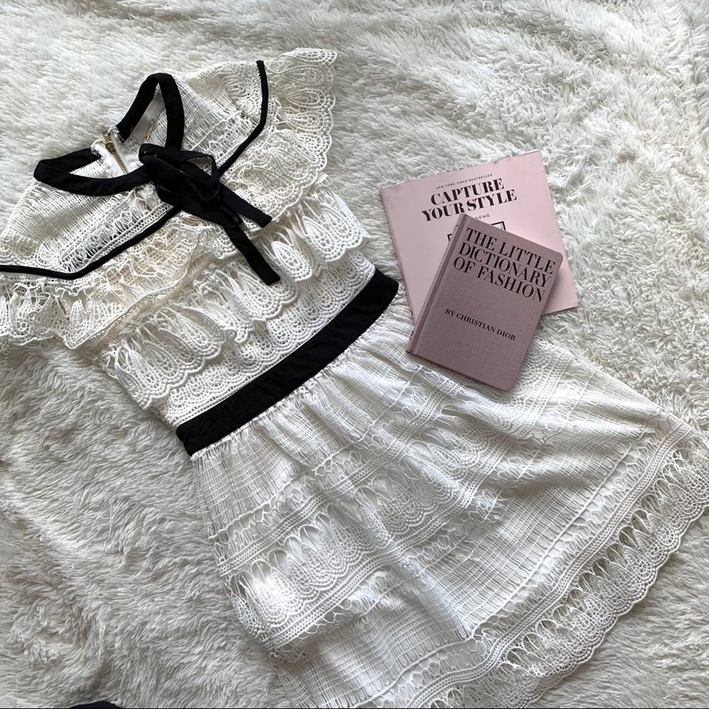 ❌SOLD❌Lucy Wang White Lace Dress Size S - Picture 4 of 11